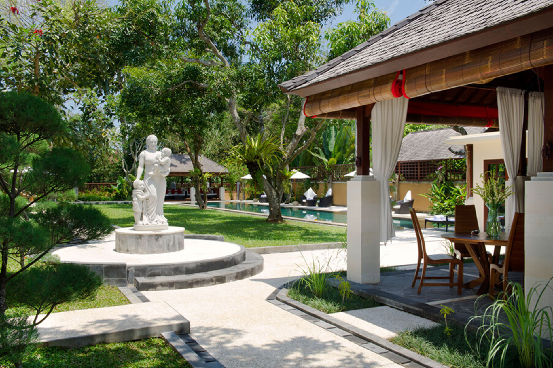 Escape to Bali Villa – Ubud’s Premier Sanctuary 1000