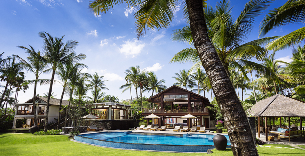 Secluded 5-Star Luxury by the Ocean – Bali Villa 1018