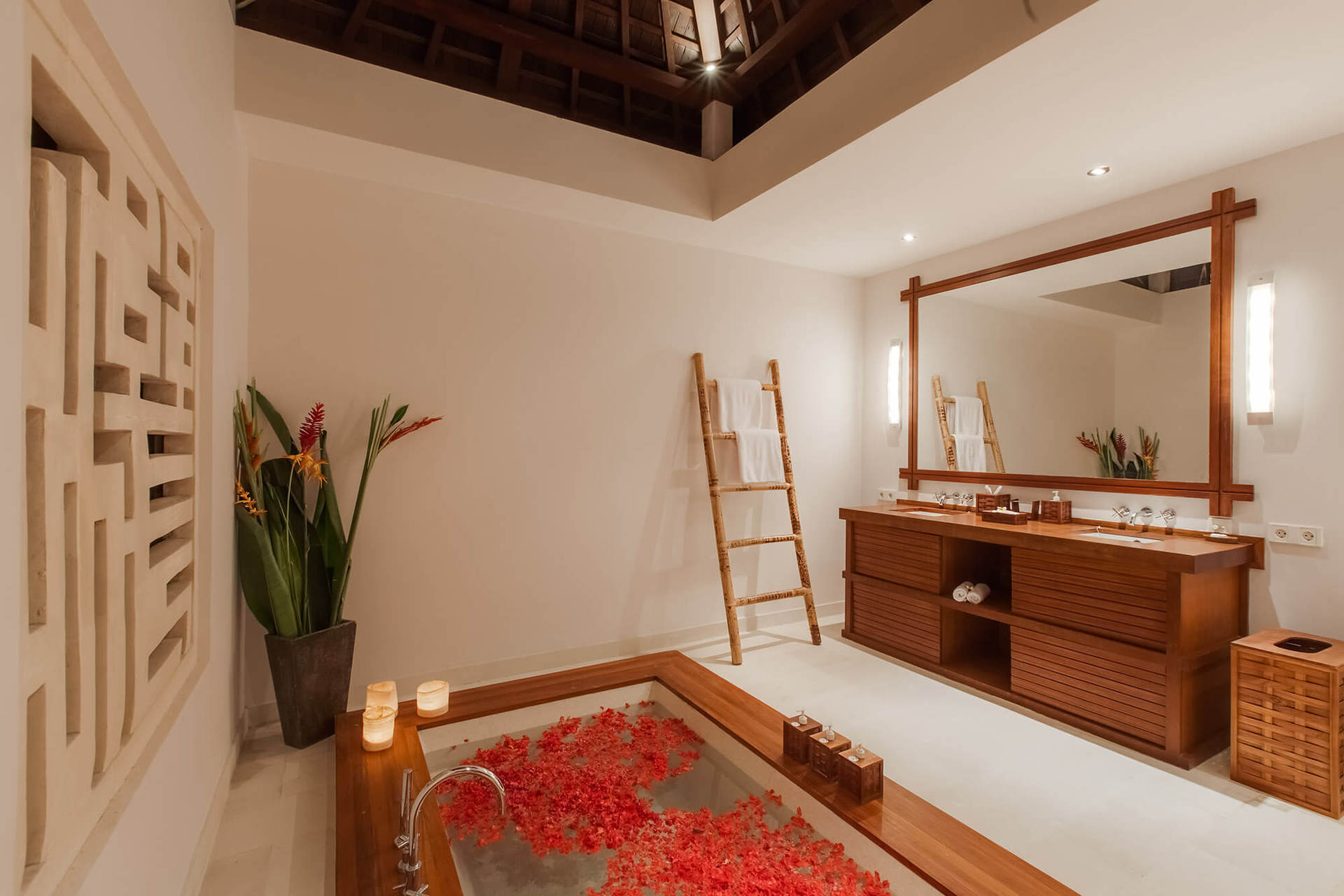 Bali Villa 1022: Your Private Oasis with Pool & Serenity