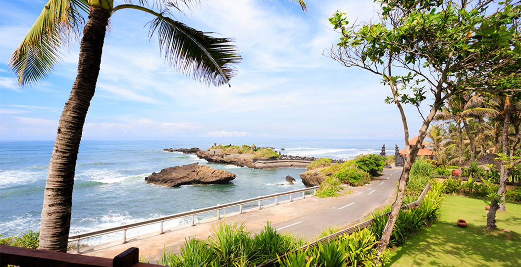 Bali Villa 1023: Ocean Bliss & Poolside Serenity, Seseh-Tanah Lot, Indonesia
