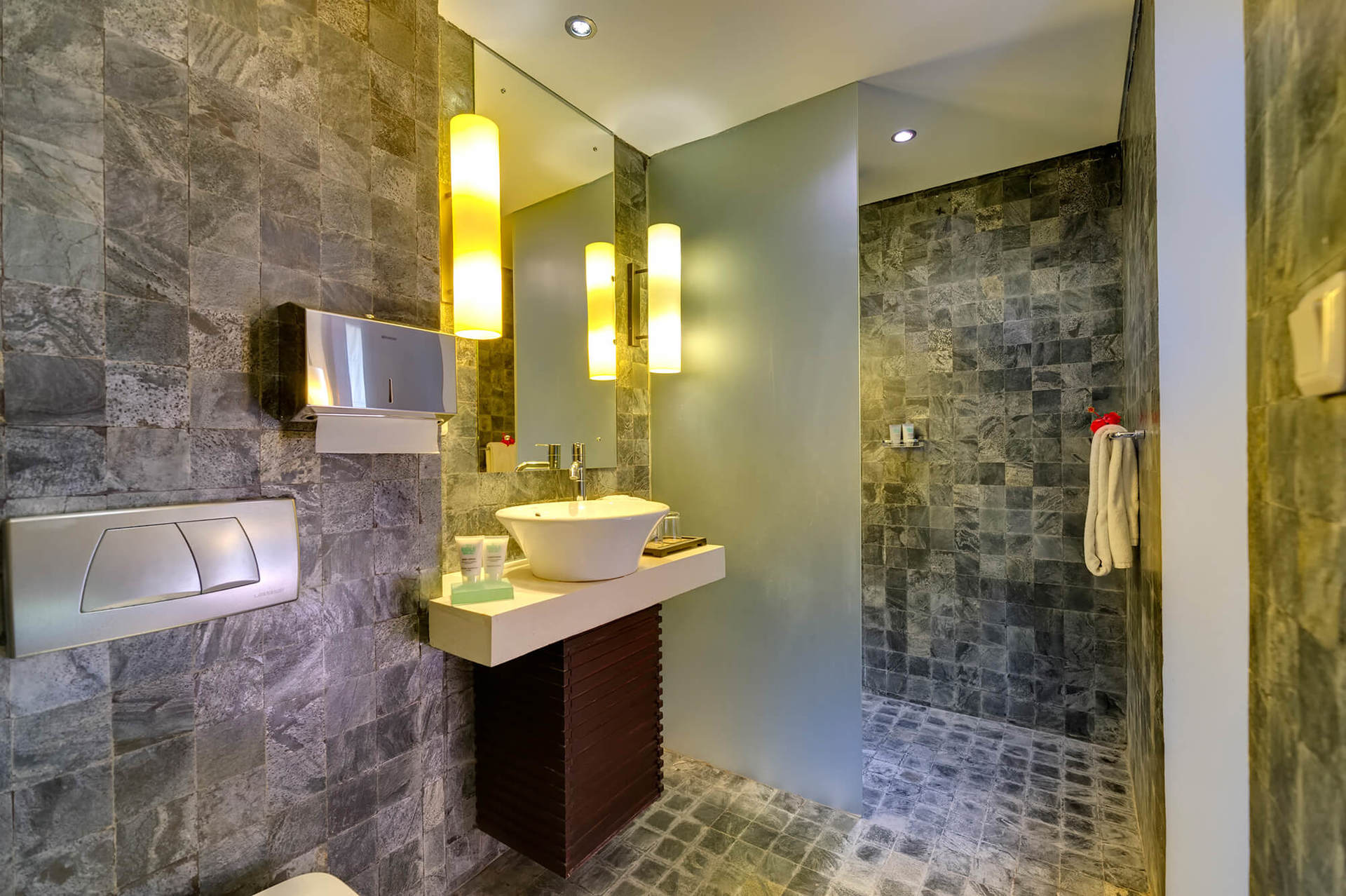 Elegance in Every Sunset – Bali Villa 1047