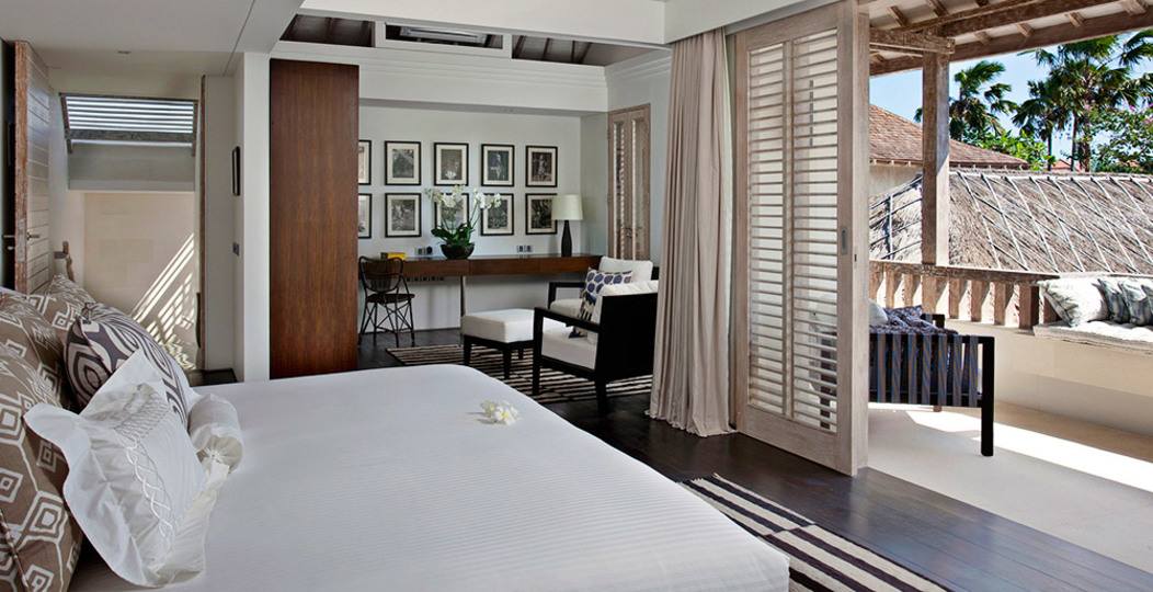 Serenity by the Shoreline – Bali Villa 1048