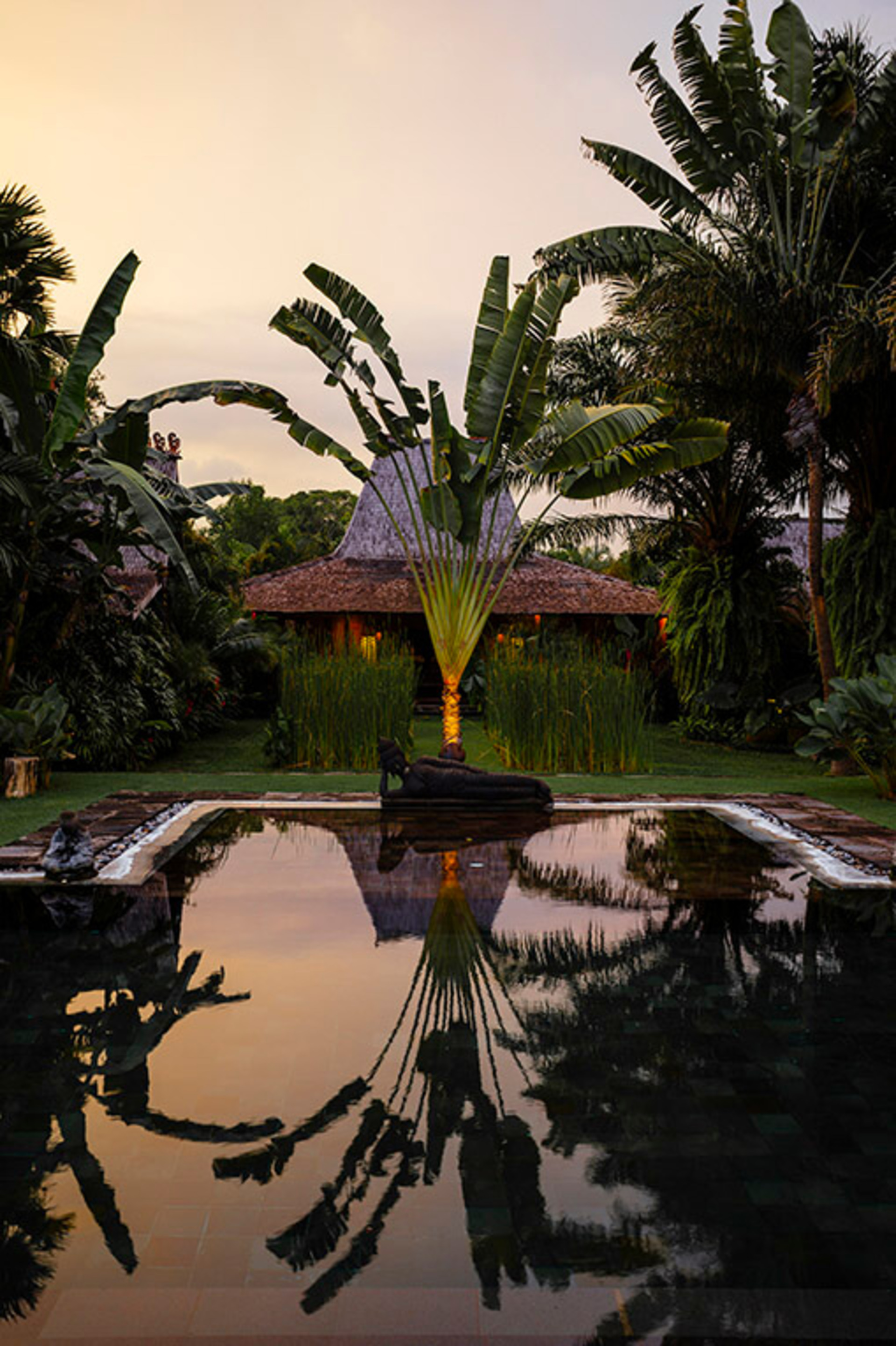 Seaside Luxury with Cultural Charm – Bali Villa 1054