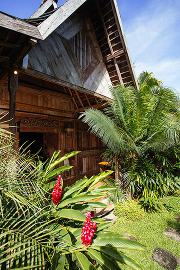 Seaside Luxury with Cultural Charm – Bali Villa 1054