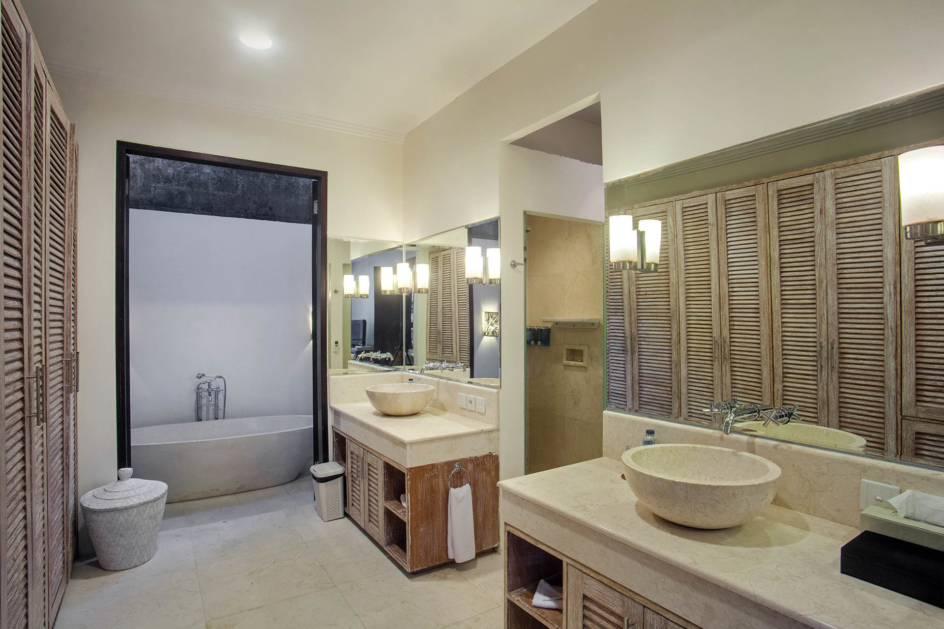 Tranquil Oasis with Ocean Breezes – Bali Villa 1110