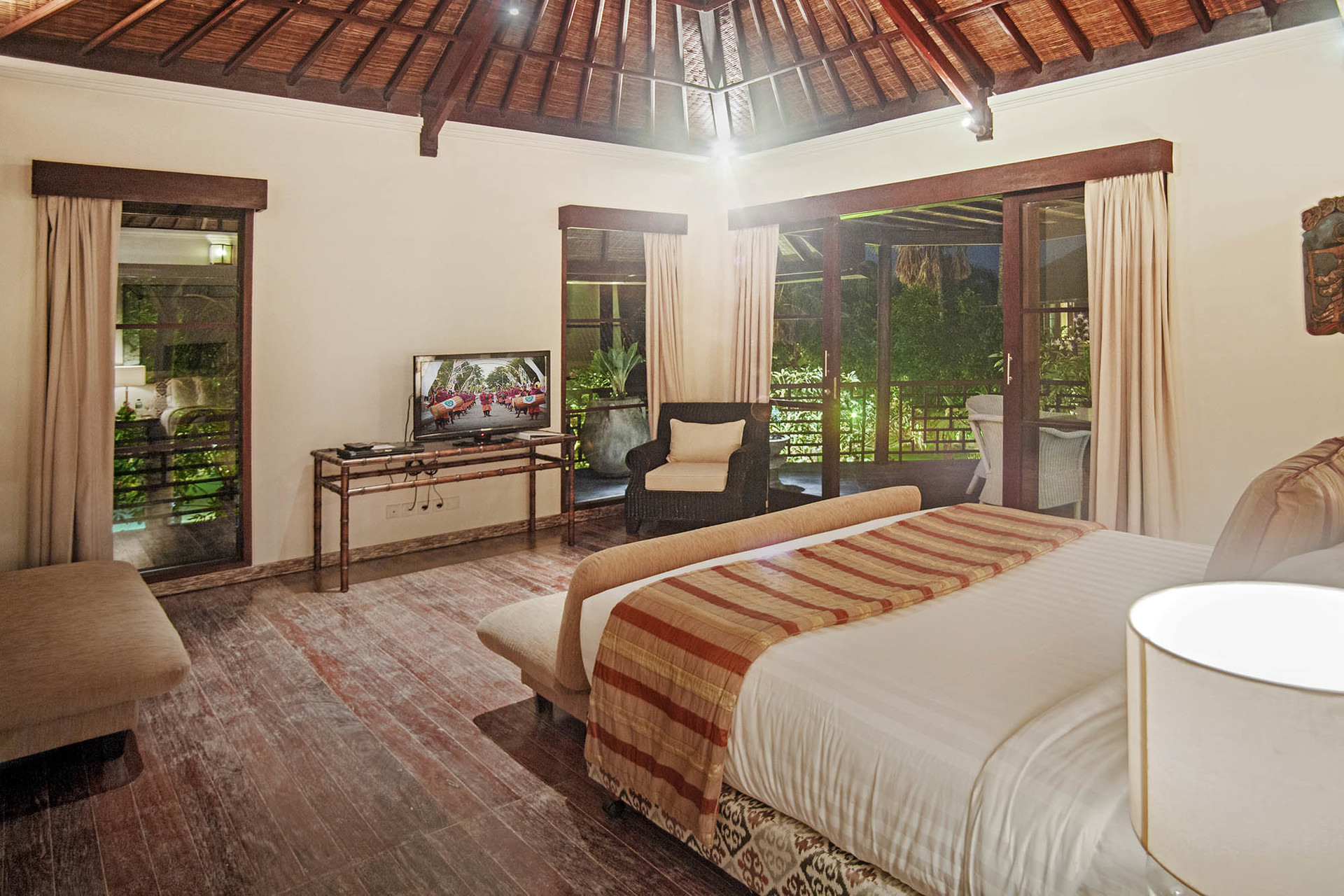 Tranquil Oasis with Ocean Breezes – Bali Villa 1110