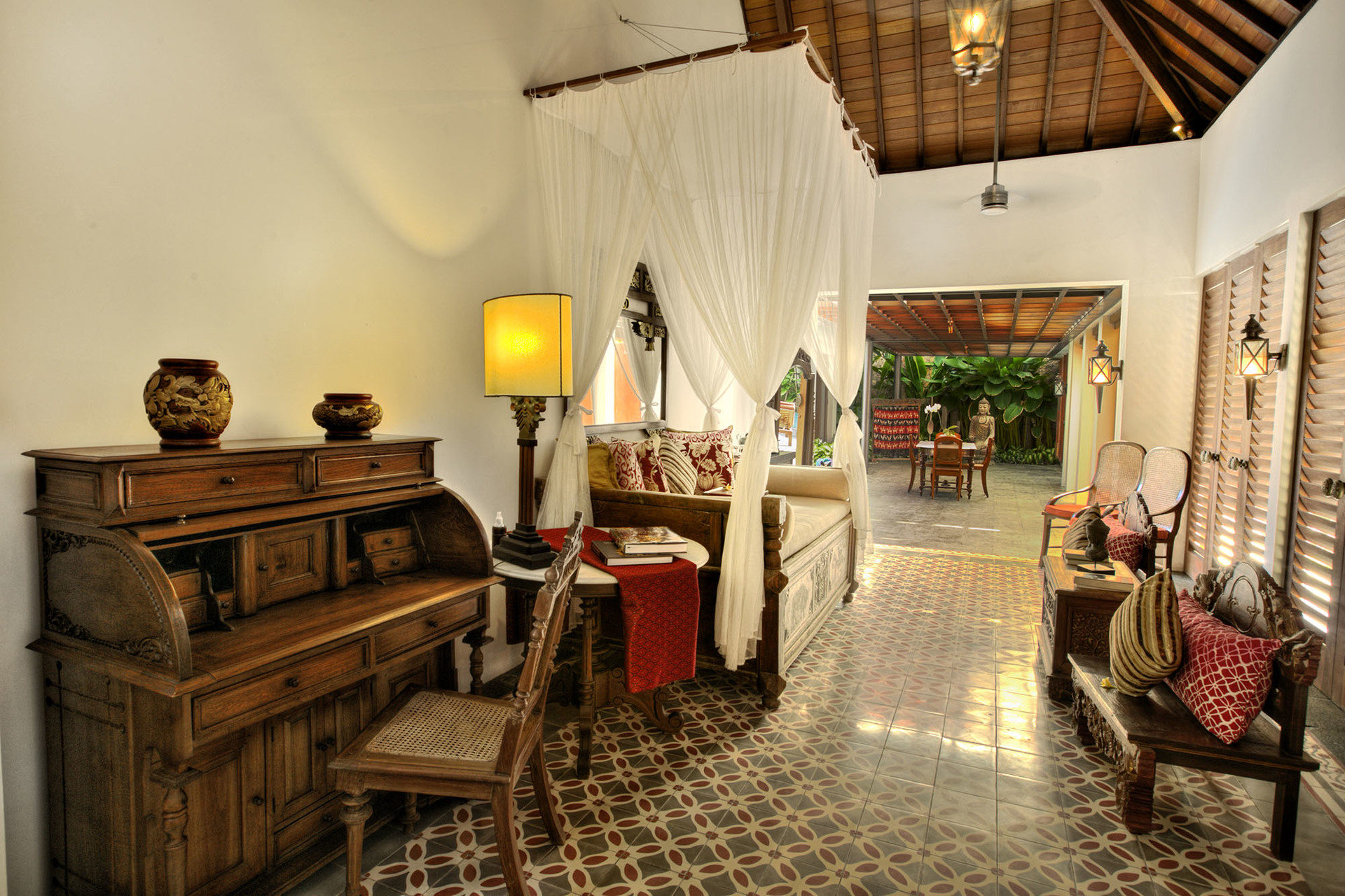 Serene luxury in lush gardens, Bali Villa 1124