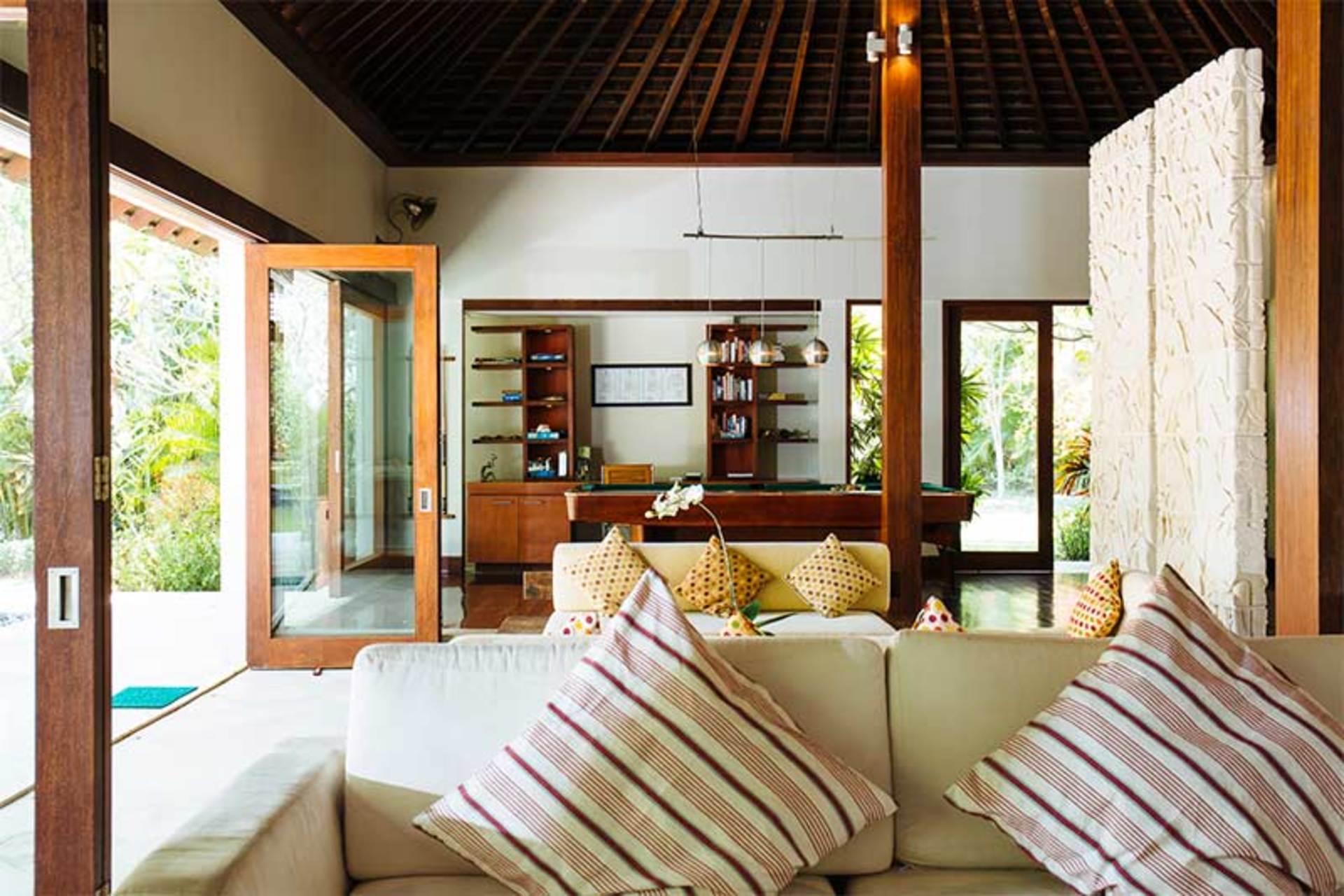 Luxury 4 Bedroom Villa with Private Pool, Lombok Villa 1134