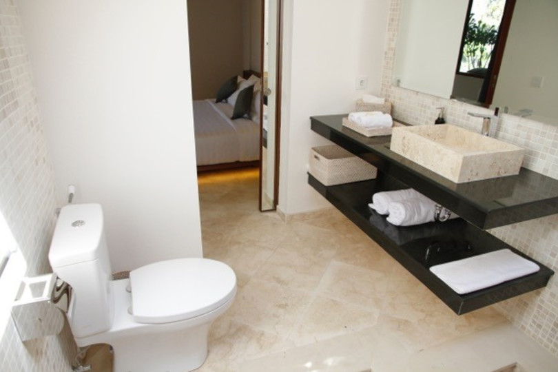 Luxury 2-Bedroom Villa Near Seminyak's Attractions, Bali Villa 1147