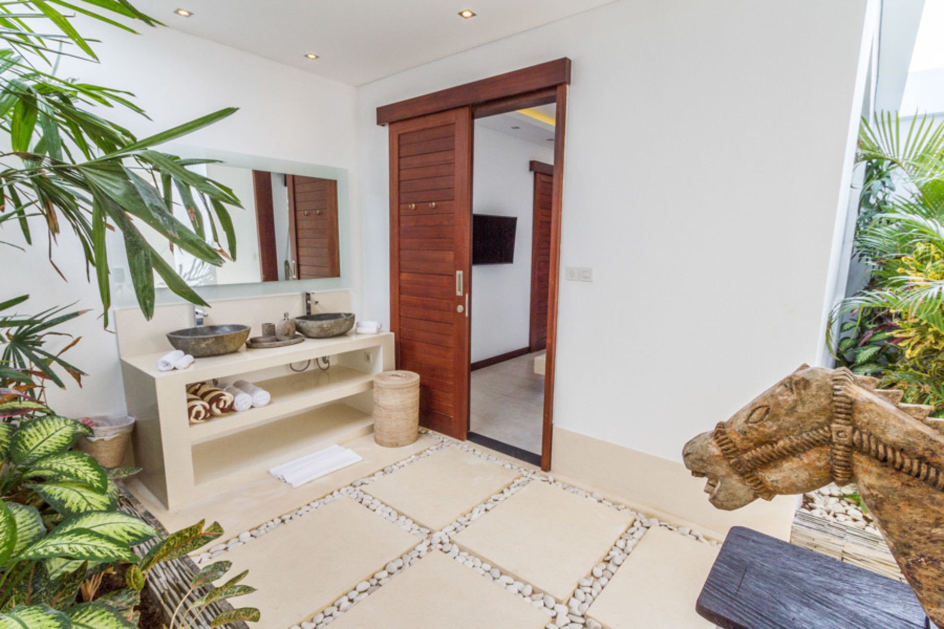 Exclusive Holiday Villa with Pool and Staff, Bali Villa 1156