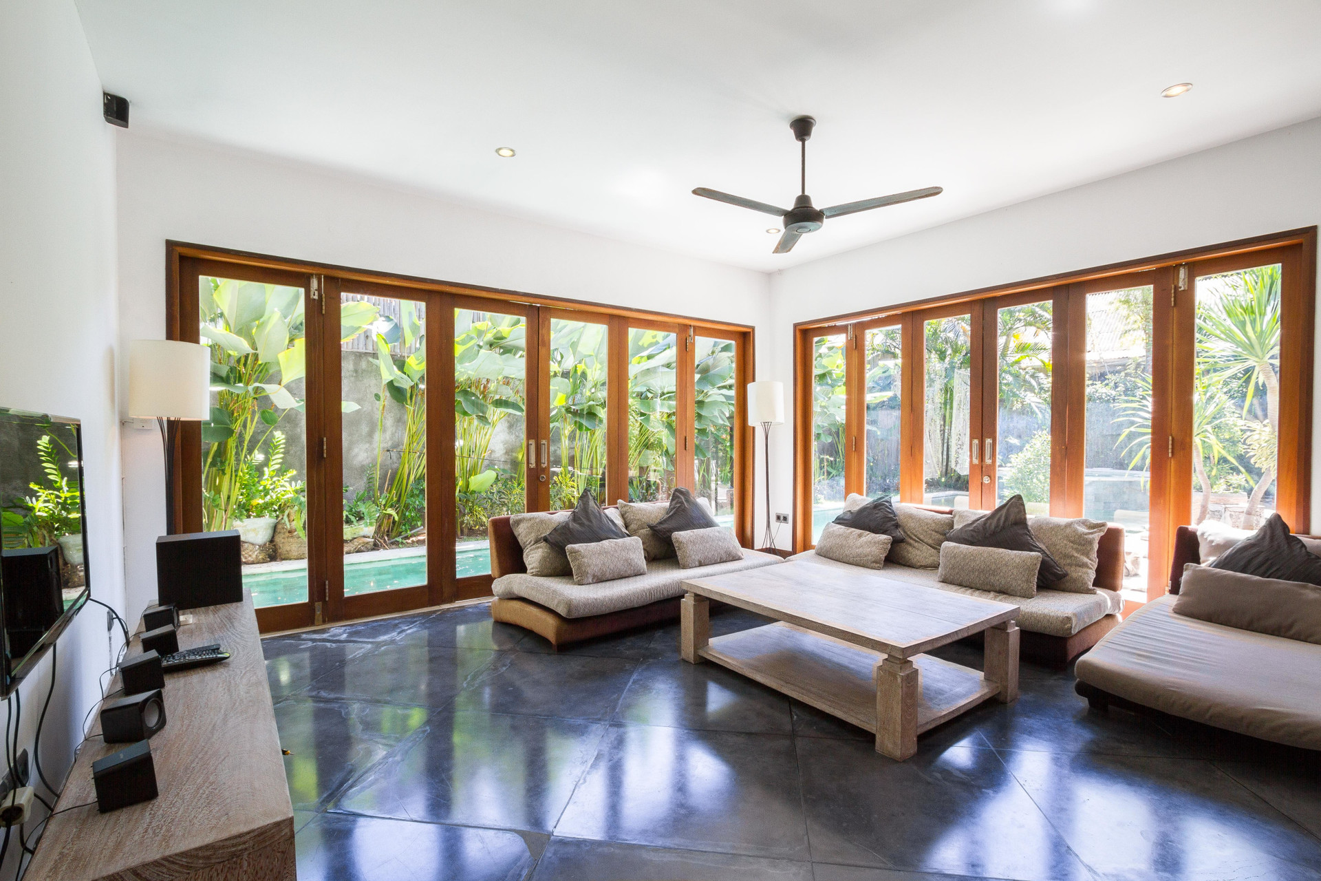Luxury 5BR Family Villa Near Seminyak, Bali Villa 1167