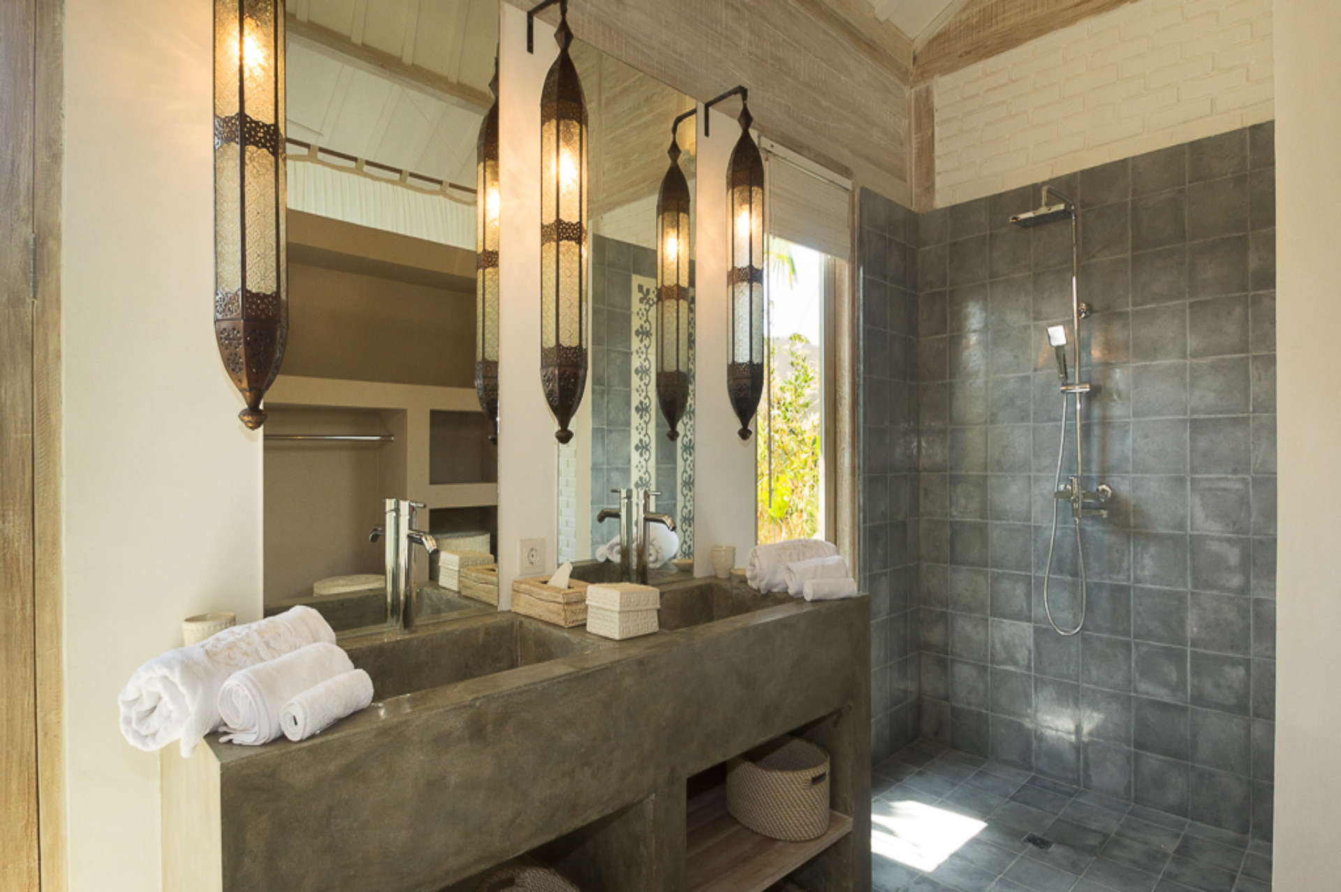 Beautiful 5 Star Holiday Villa in a Prime Location in Kerobokan, Bali Villa 2006