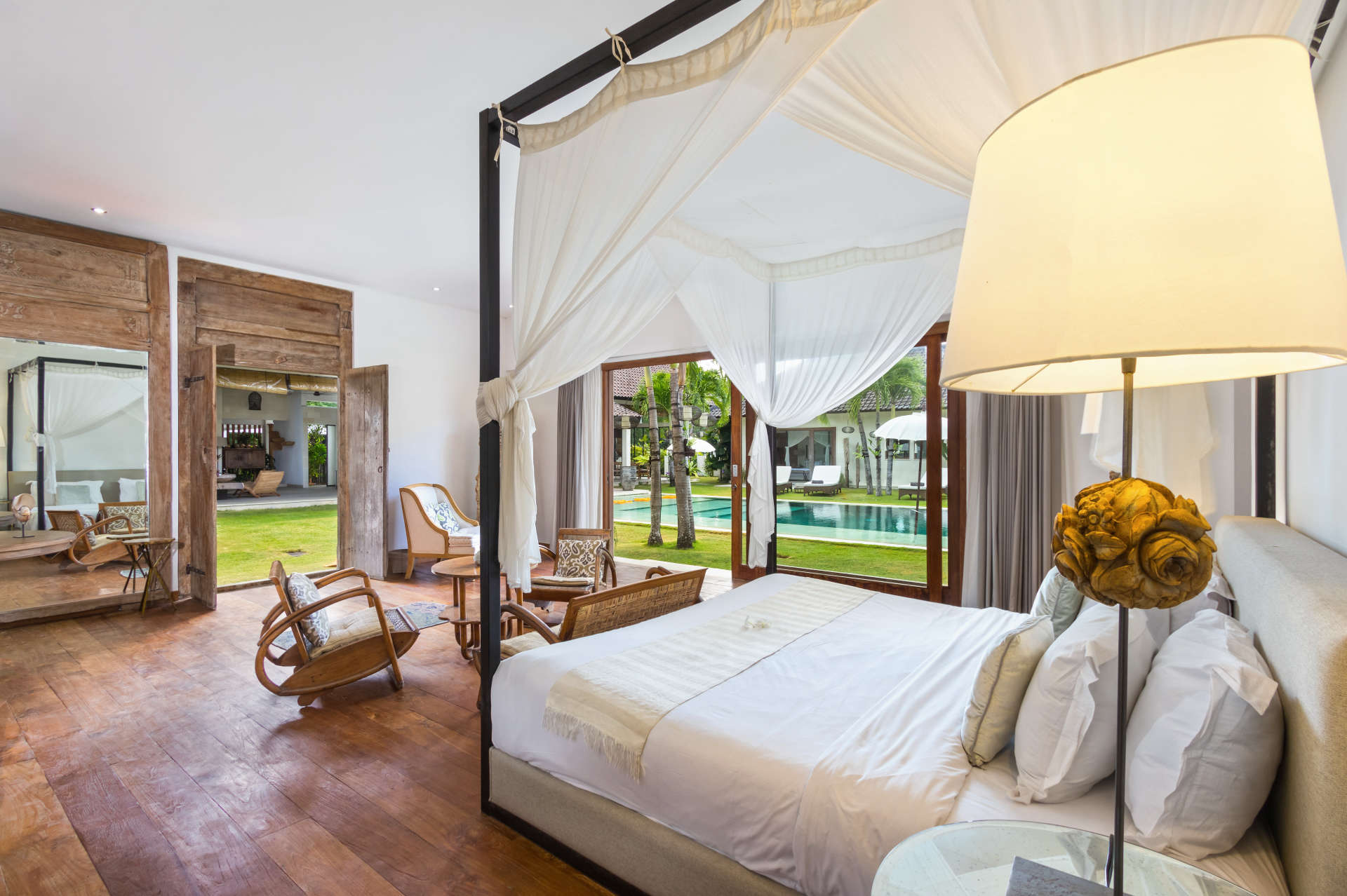 5 Star Villa in Bali, Minutes from the Beach, Bali Villa 2056