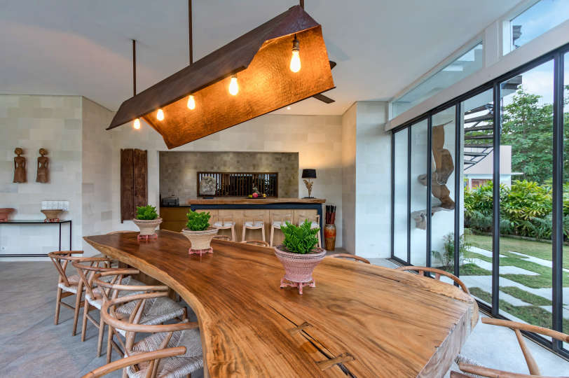 5 Star Villa in Bali, Minutes from the Beach, Bali Villa 2056