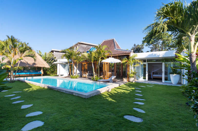 Luxury 4 Bedroom Villa with Private Pool, Bali Villa 2067