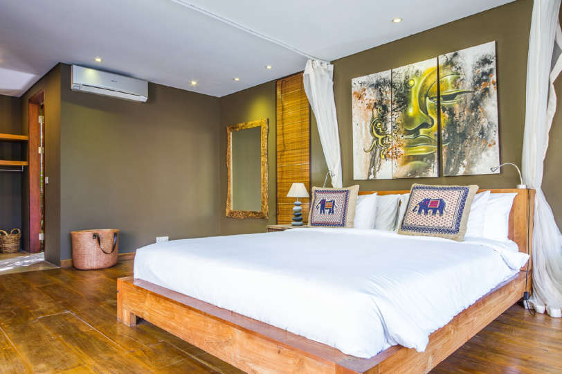 Rent a Luxury Villa in Bali Close to the Beach, Bali Villa 2086
