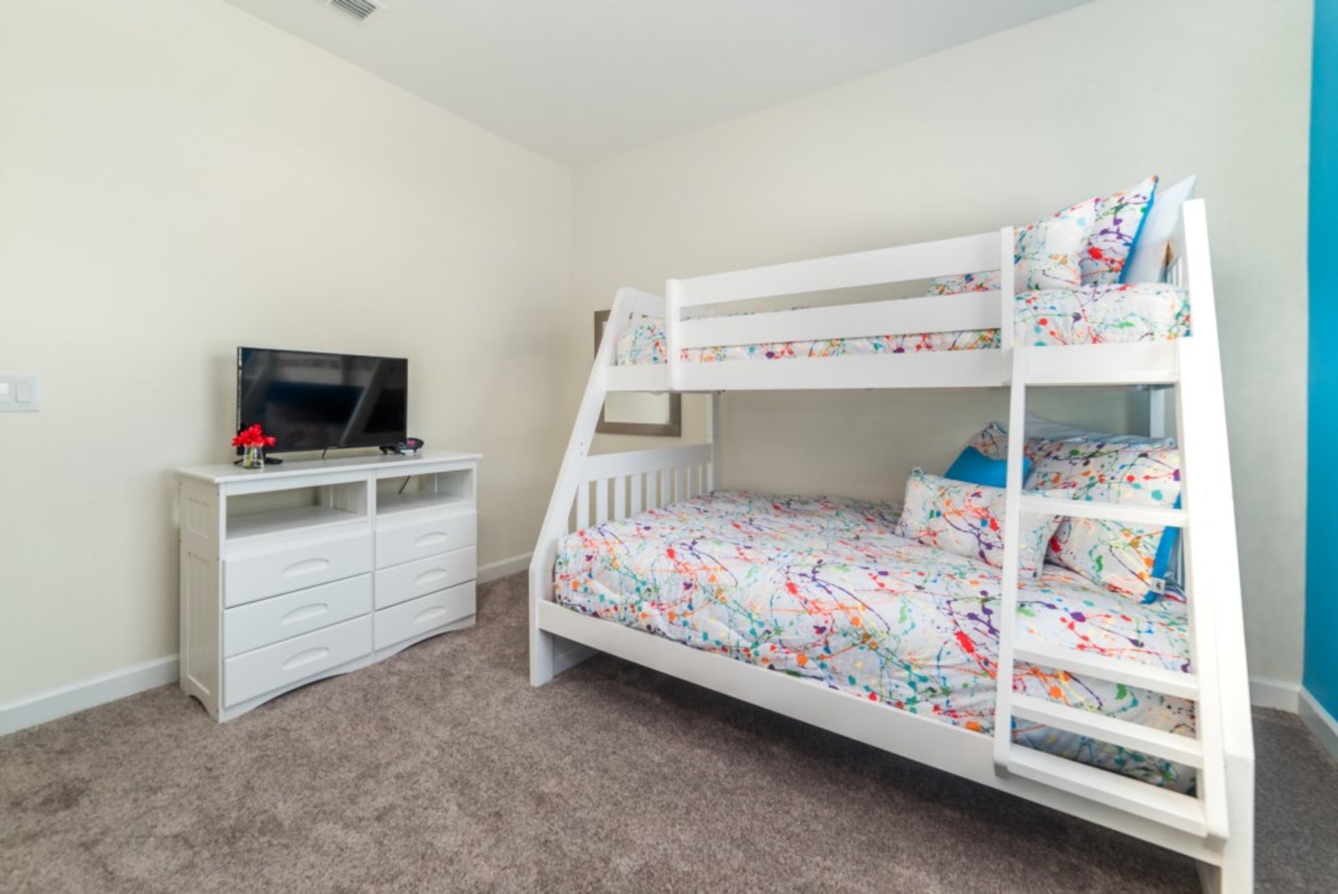 You and Your Family will Love this 5 Star Home with Private Pool on Storey Lake Resort, Townhome Orlando 6414