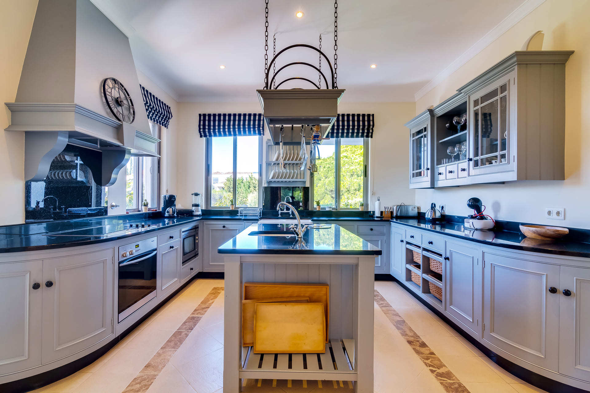 5 Star Villa Hibiscus - Quinta Verde Retreat