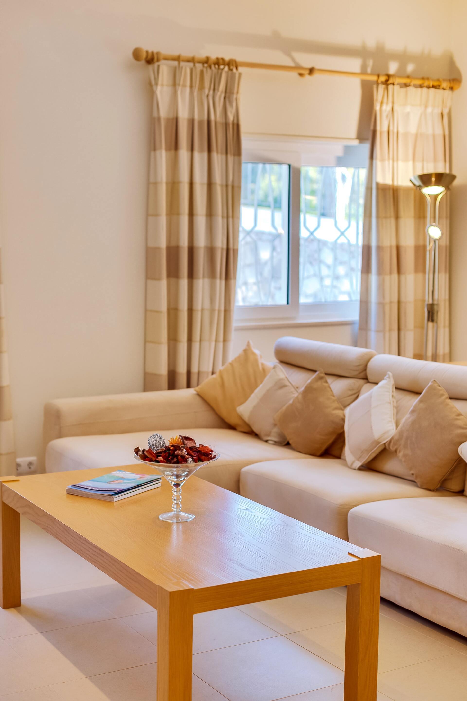 5 Star Villa Amari - Heatable Pool & Private Garden