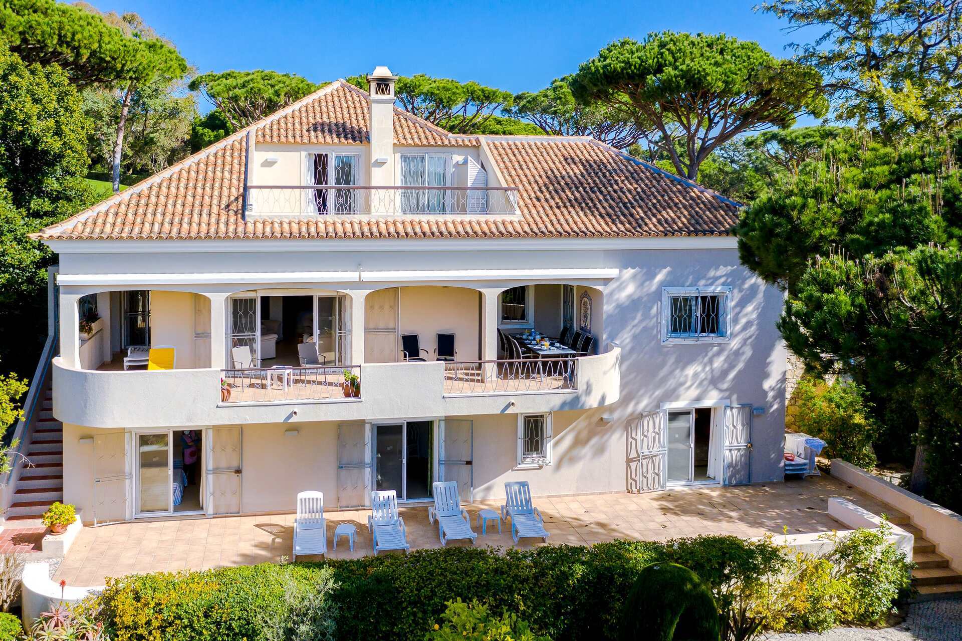 5 Star Villa Amari - Heatable Pool & Private Garden