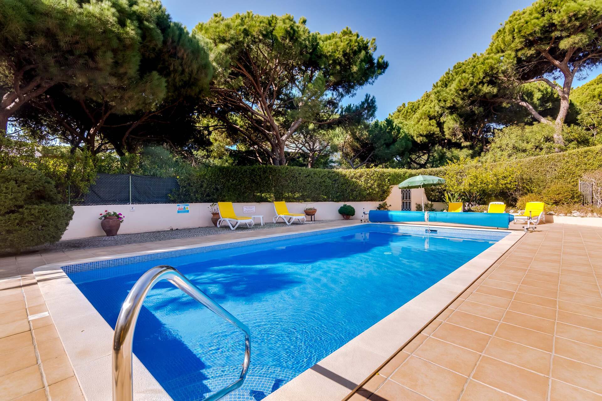5 Star Villa Amari - Heatable Pool & Private Garden