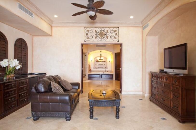 Breathtaking Sea Views Await You, Cabo San Lucas Villa 1021