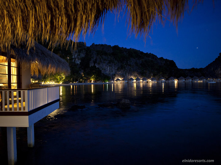 5 Star Exclusive Water Cottage on Apulit Island Resort, El Nido Cottage 1001