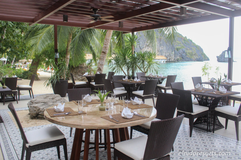 5 Star Exclusive Water Cottage on Apulit Island Resort, El Nido Cottage 1001