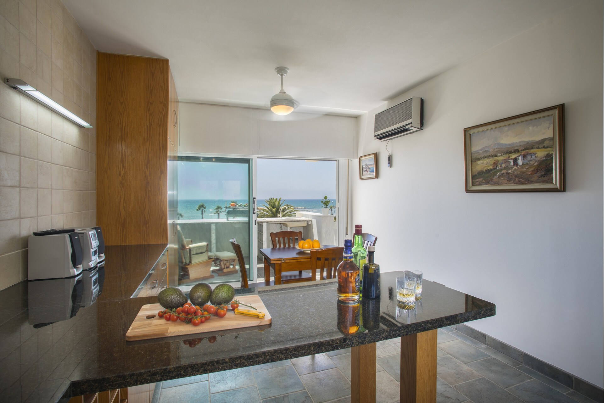 Imagine You and Your Family Renting this Perfect Holiday Apartment minutes from the beach, Larnaca Apartment 1383