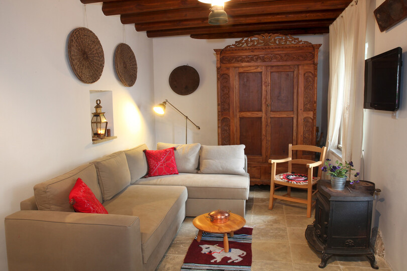 Imagine Your Family Renting This Traditional Stone Built Cottage, Nicosia Cottage 1003