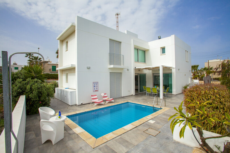 Perfect Family Villa Near the Beach – Protaras Villa 1518