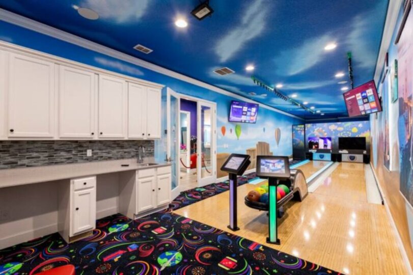 Exclusive Mansion with Large Private Pool on Veranda Palms,  Orlando Mansion 5378