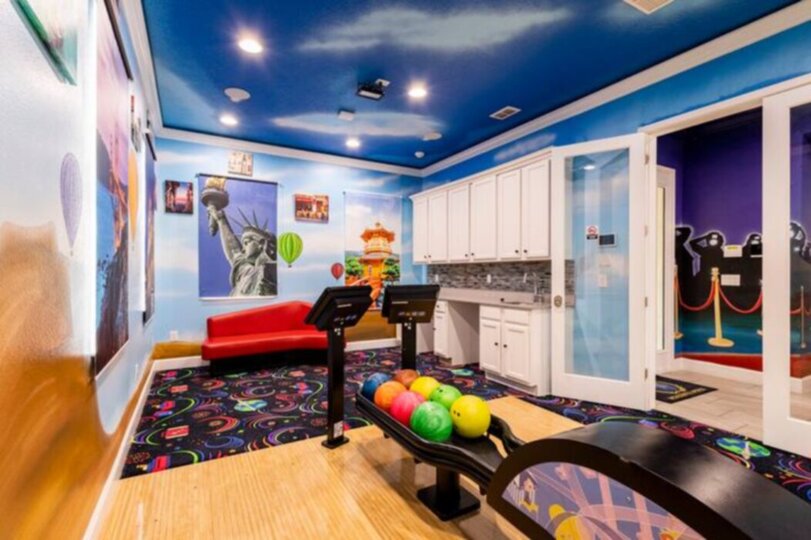 Exclusive Mansion with Large Private Pool on Veranda Palms,  Orlando Mansion 5378