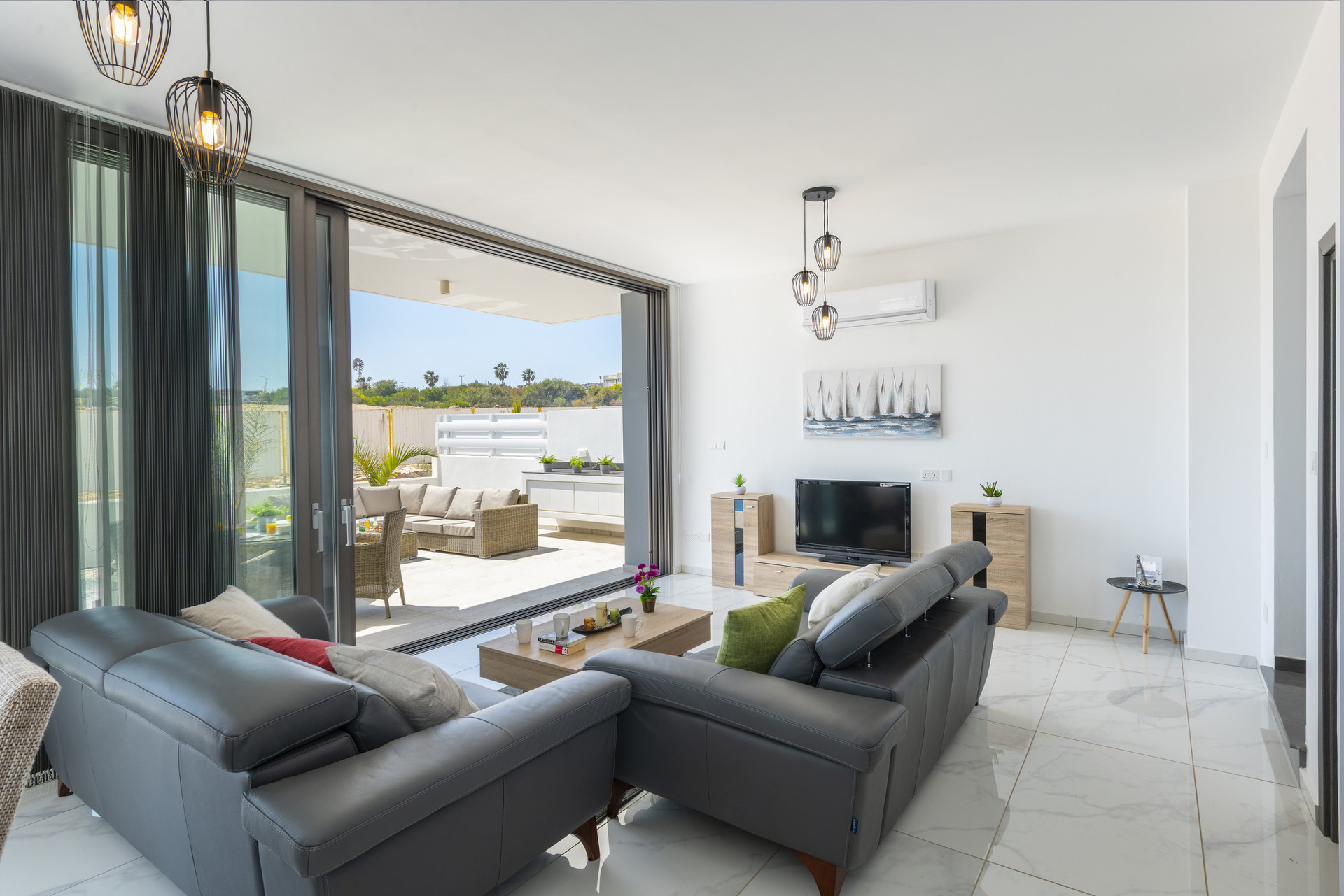 Luxury Modern 3 Bed Villa Near the Beach, Protaras Villa 1077