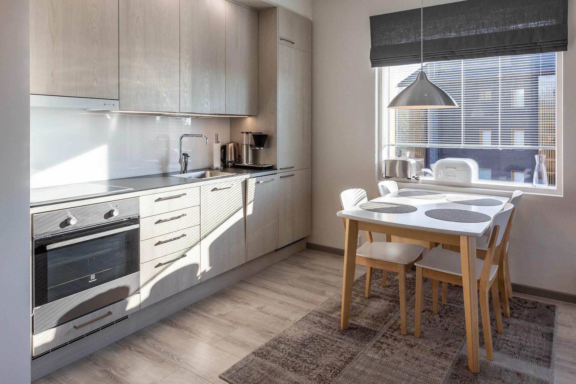 Stylish Alpine Retreat, Lapland Apartment 1002