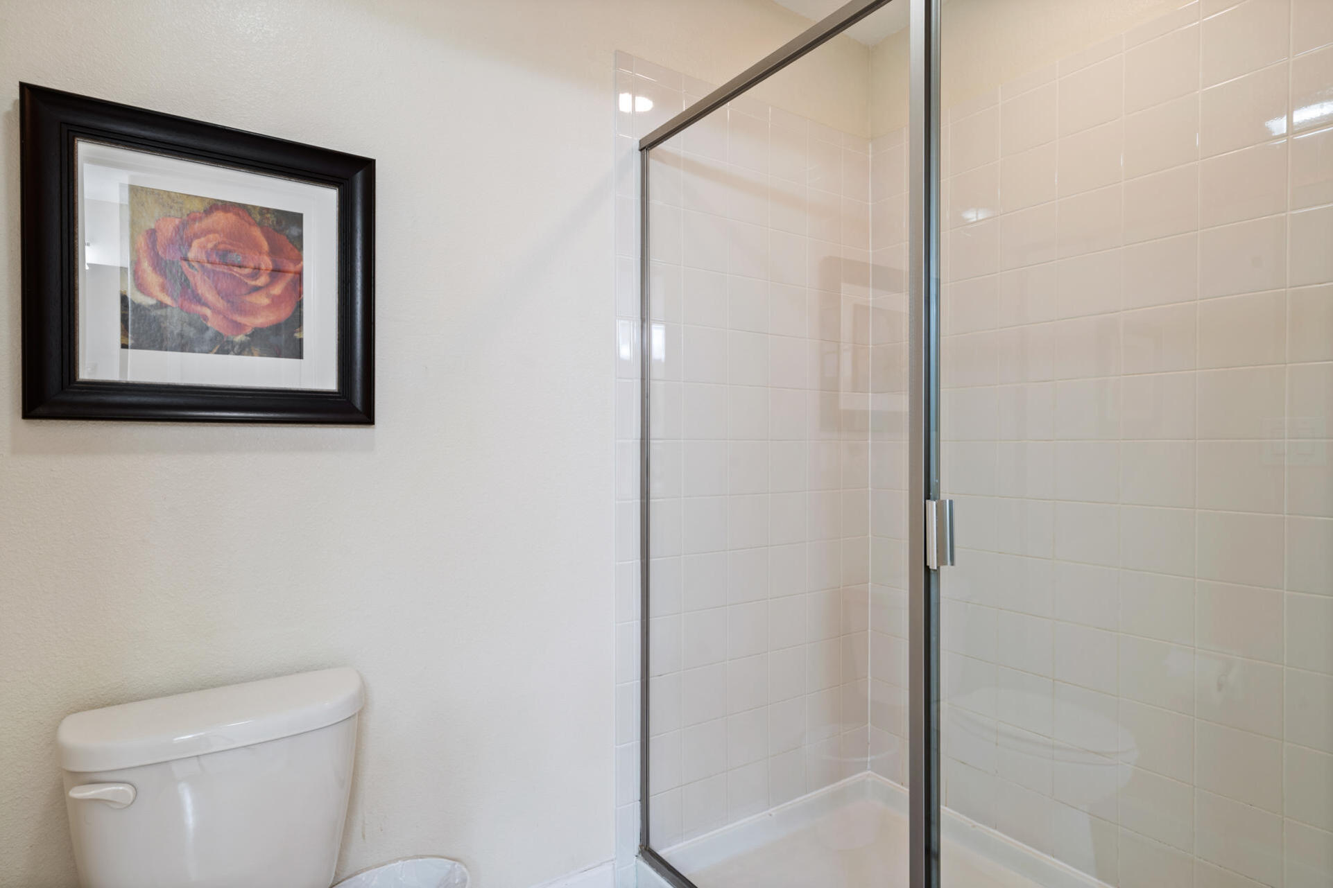 Jack N Jill Bathroom 4 Shower