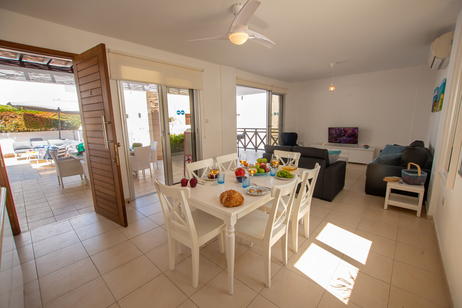 Renting a Luxury 3BR Beach Villa, Famagusta Villa 1020
