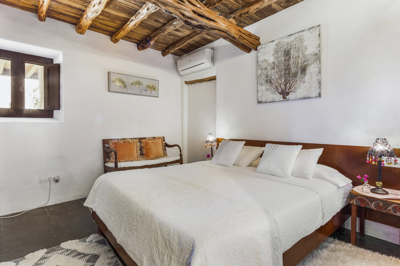 5 Star Villa Cel Blau – Luxurious Rural Hideaway