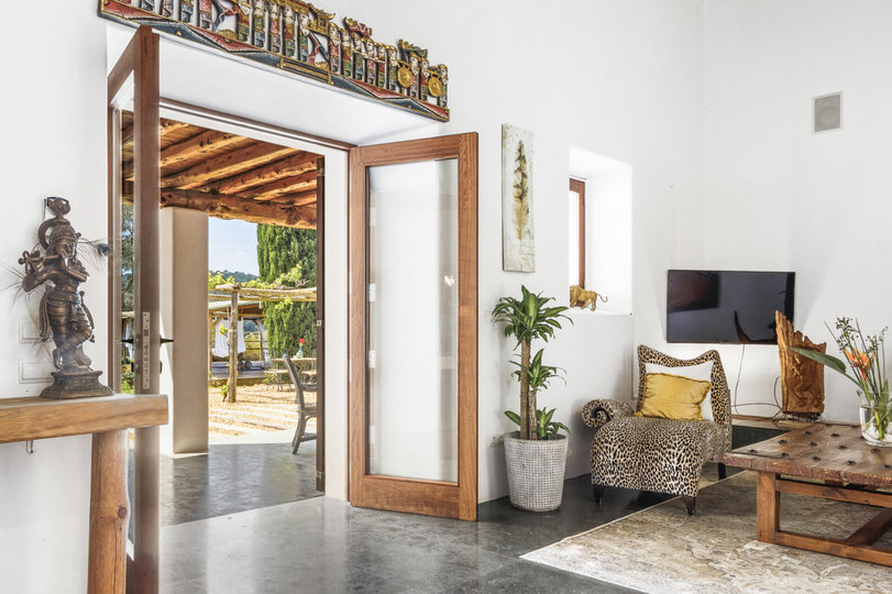 5 Star Villa Cel Blau – Luxurious Rural Hideaway
