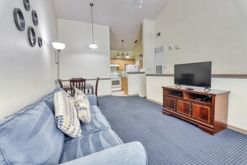 Luxury Contemporary Style Condo on Runaway Beach Club, Florida Condo 5984