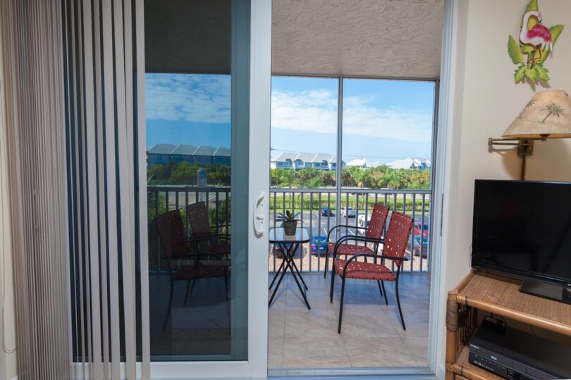 Exclusive Holiday Condo on Bonita Beach, minutes from Disney, Florida Condo 5927