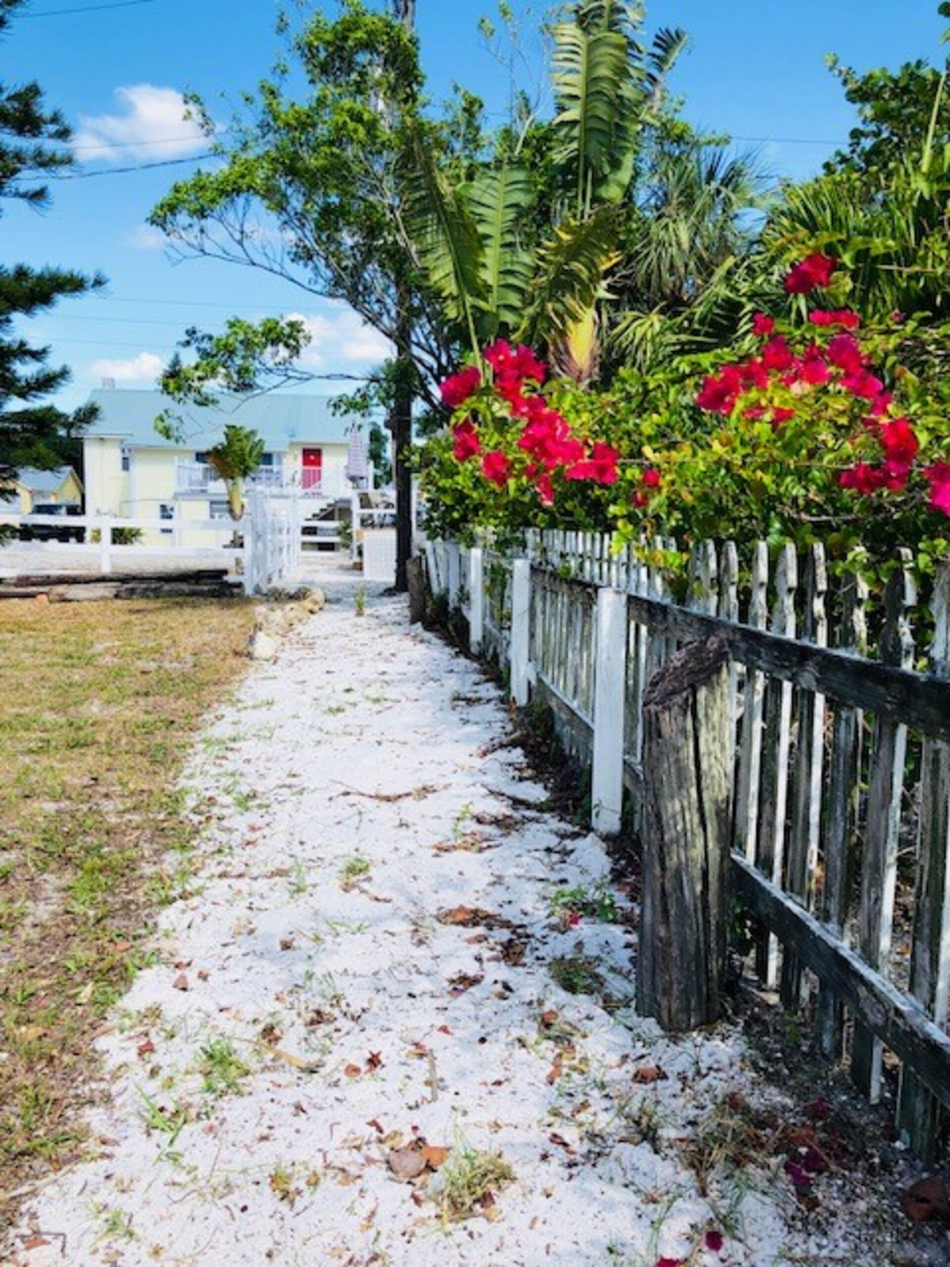 5 Star Condo in one of the most Prestigious Areas in Sandy Bottoms Vacation, Florida Condo 5965