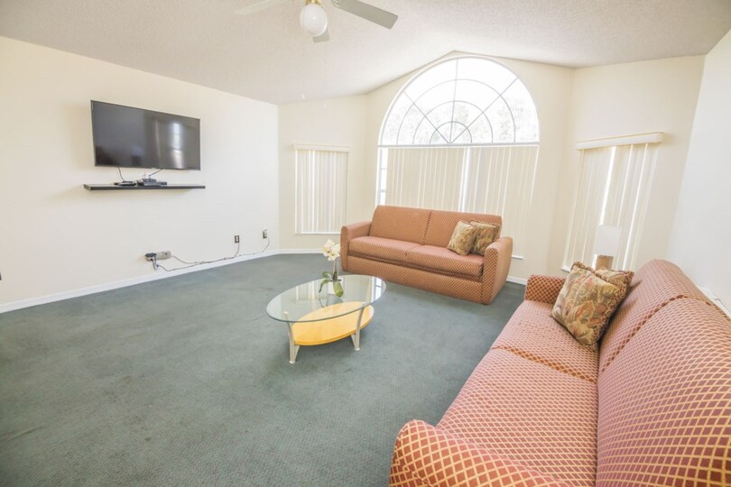 Luxury Contemporary Style Condo on Royal Palm Bay, Florida Condo 6012