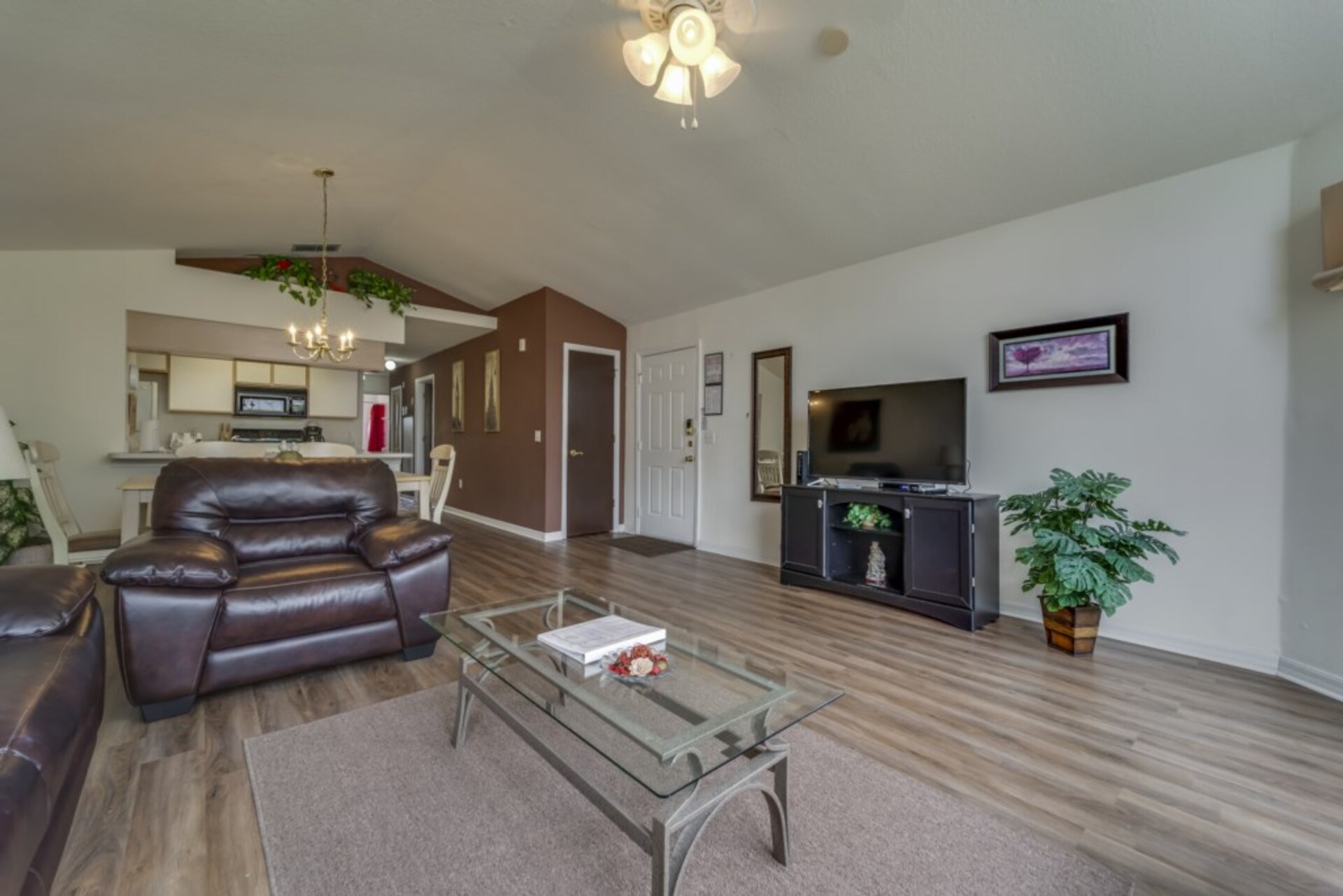 Luxury Contemporary Style Condo on Villas at Island Club, Florida Condo 6016