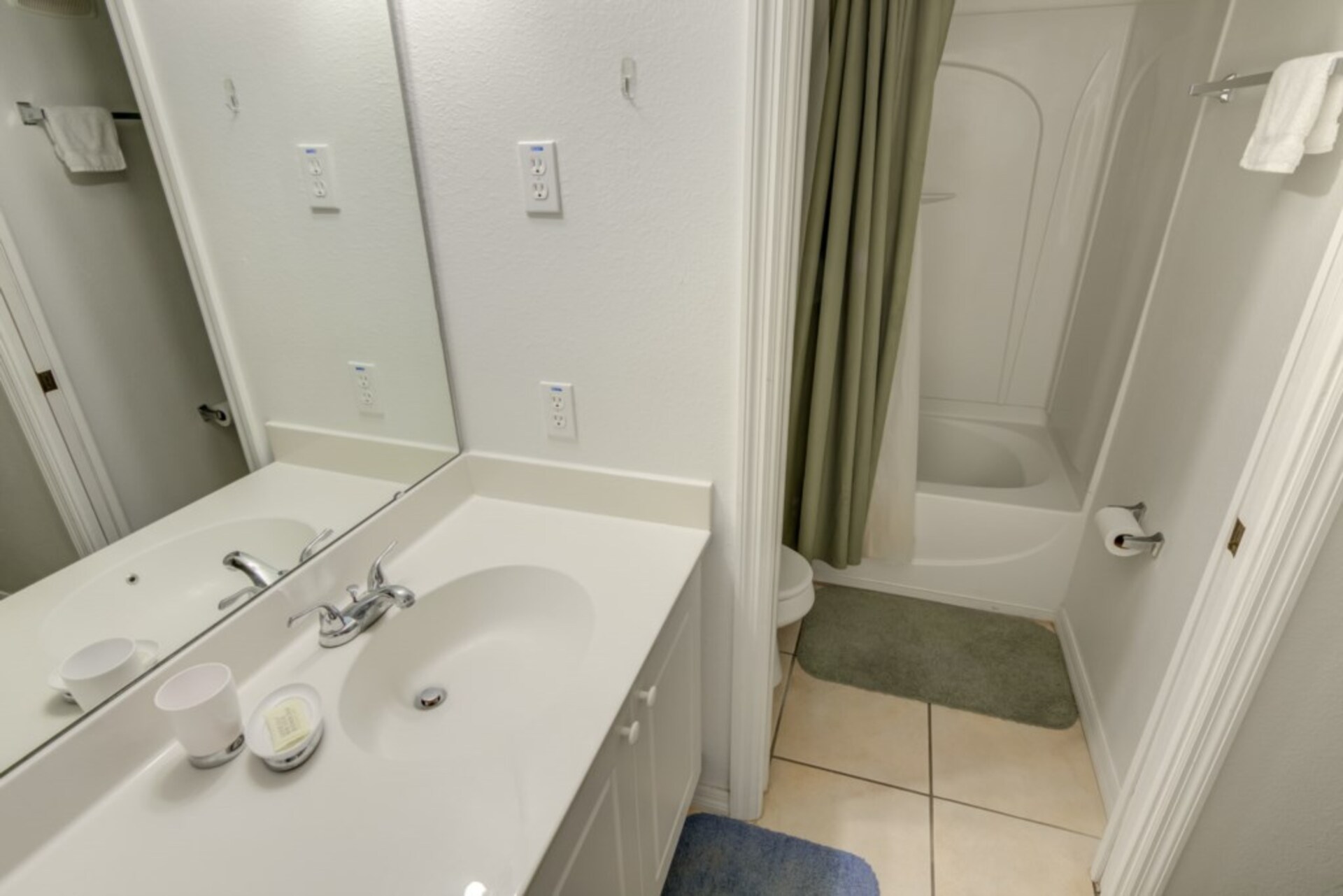 The Ultimate 3 Bedroom Condo on Club Cortile, Florida Condo 6020