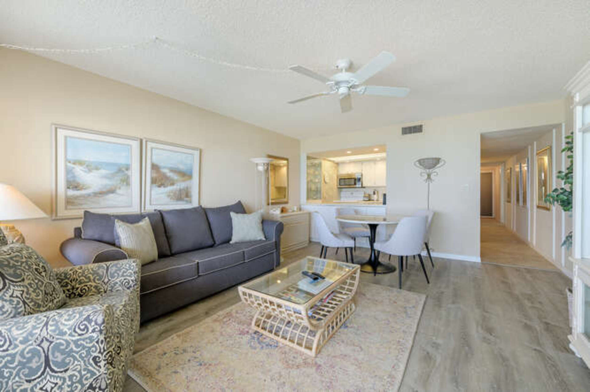 Luxury Contemporary Style Condo on Dolphin Way, Florida Condo 5937