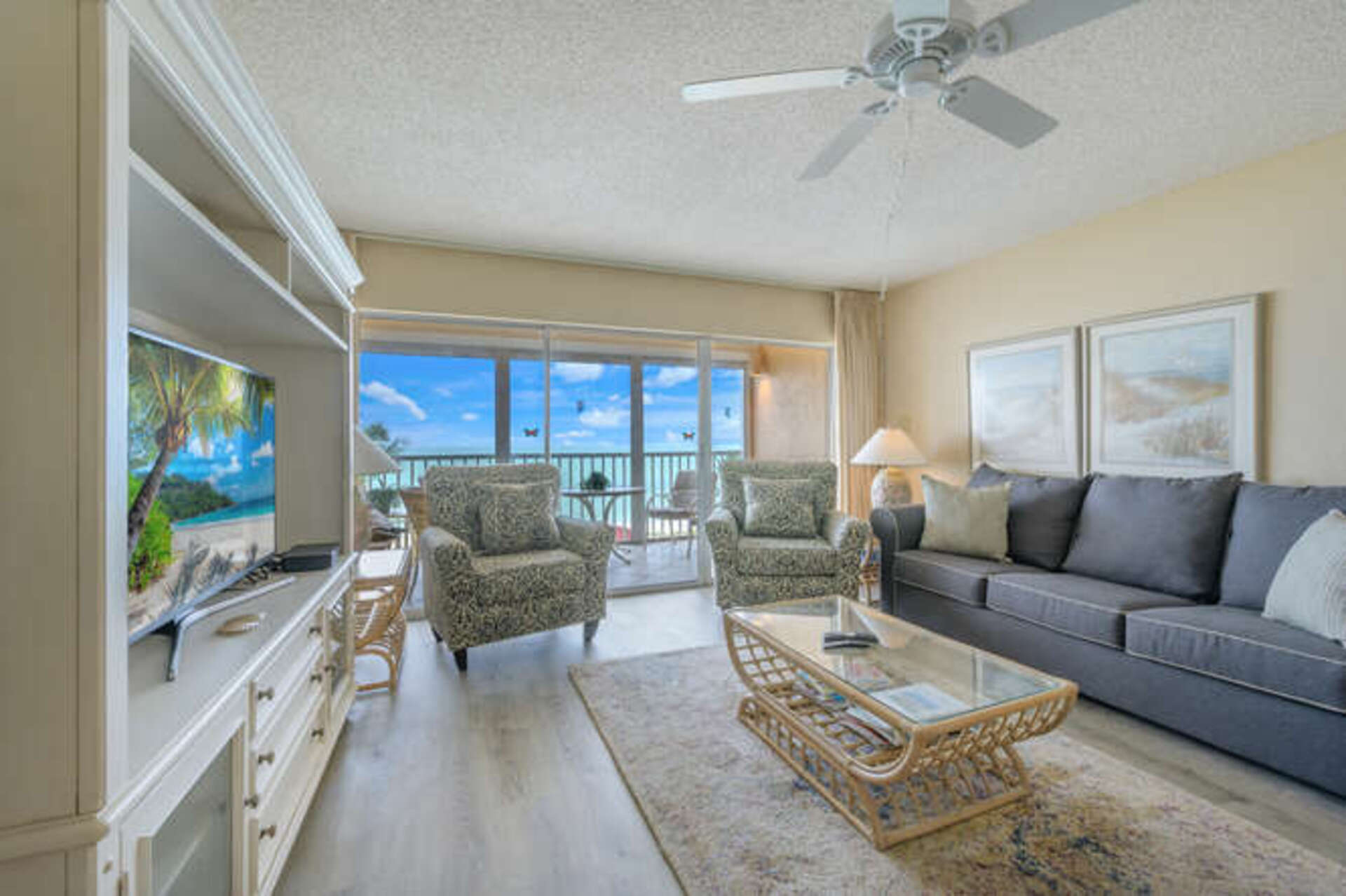 Luxury Contemporary Style Condo on Dolphin Way, Florida Condo 5937