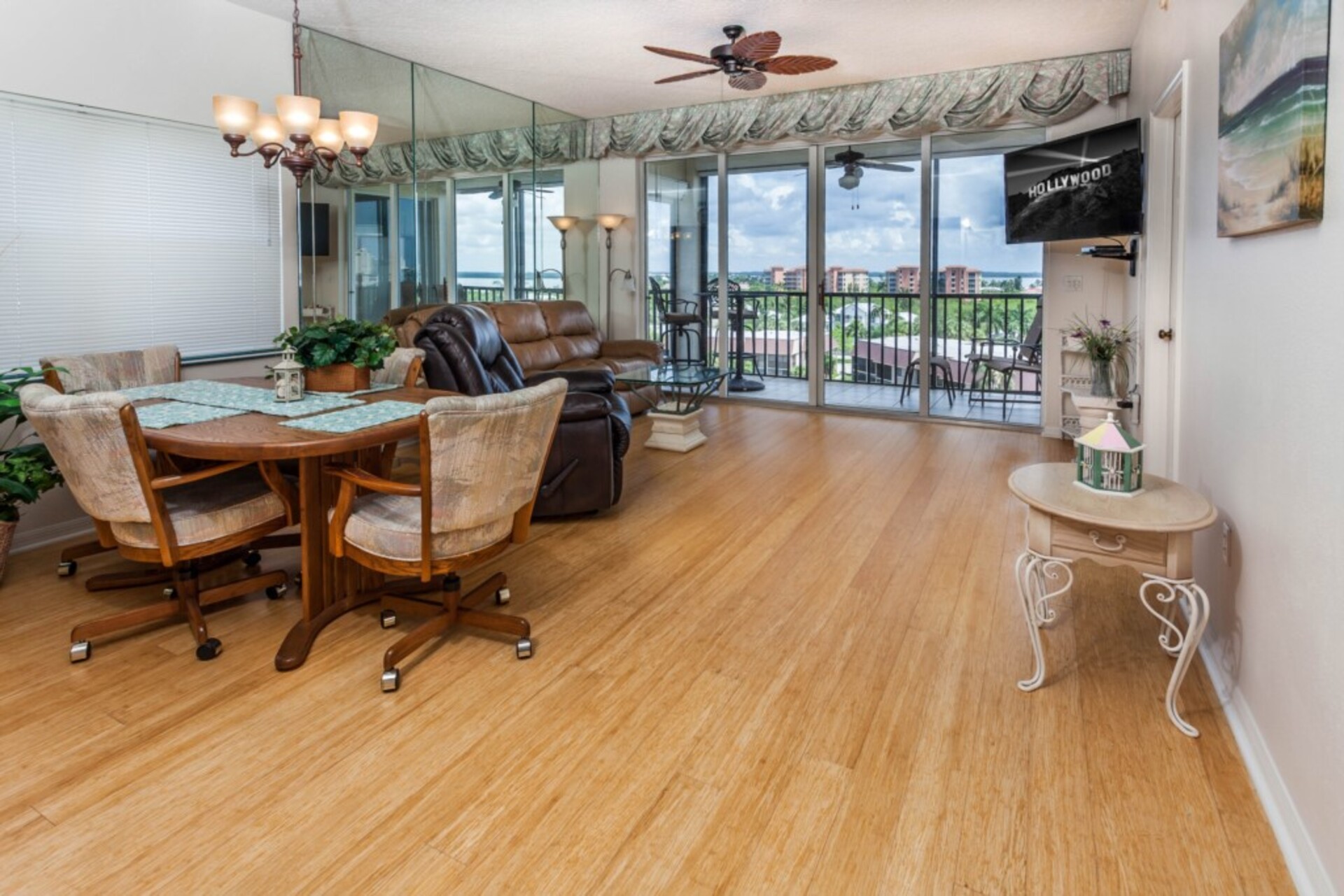 Luxury Contemporary Style Condo on Hibiscus Point, Florida Condo 5933