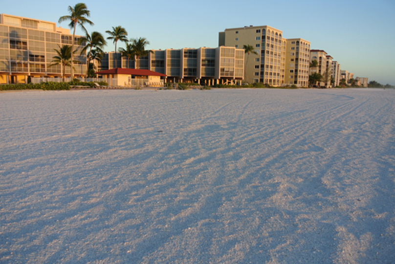 The Ultimate 2 Bedroom Condo on Dolphin Way, Florida Condo 5935