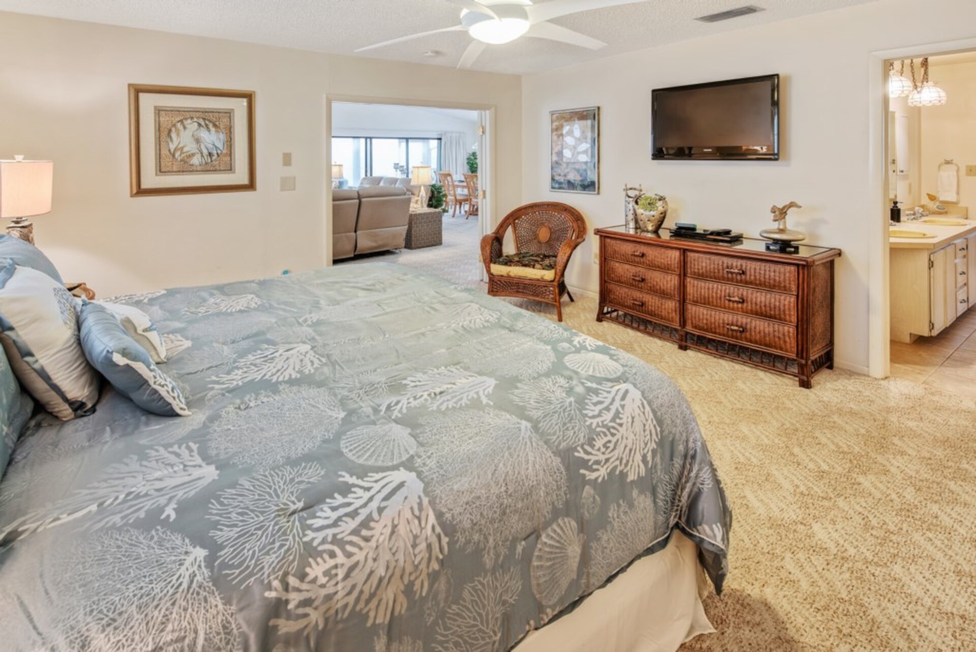 The Ultimate Beachfront 3 Bedroom Villa, Florida Villa 5926